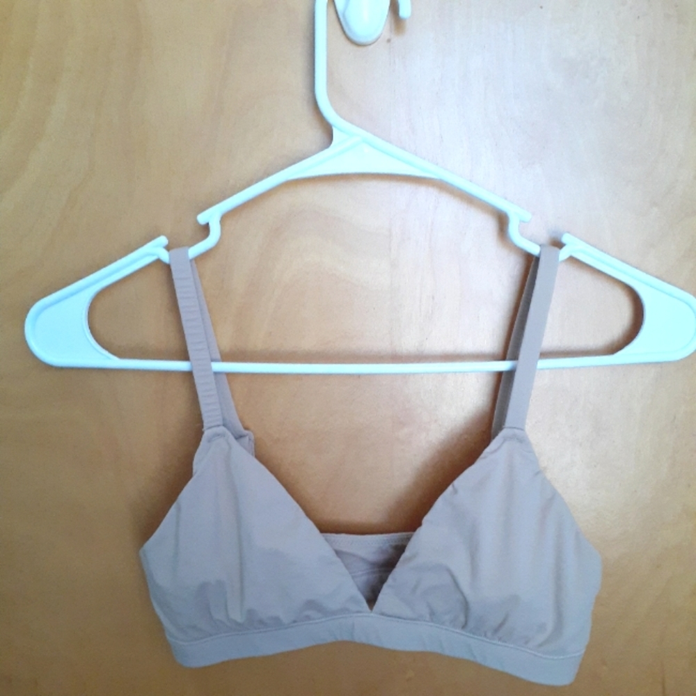 SKIMS Fits Everybody Triangle Bralette Size Small Nude